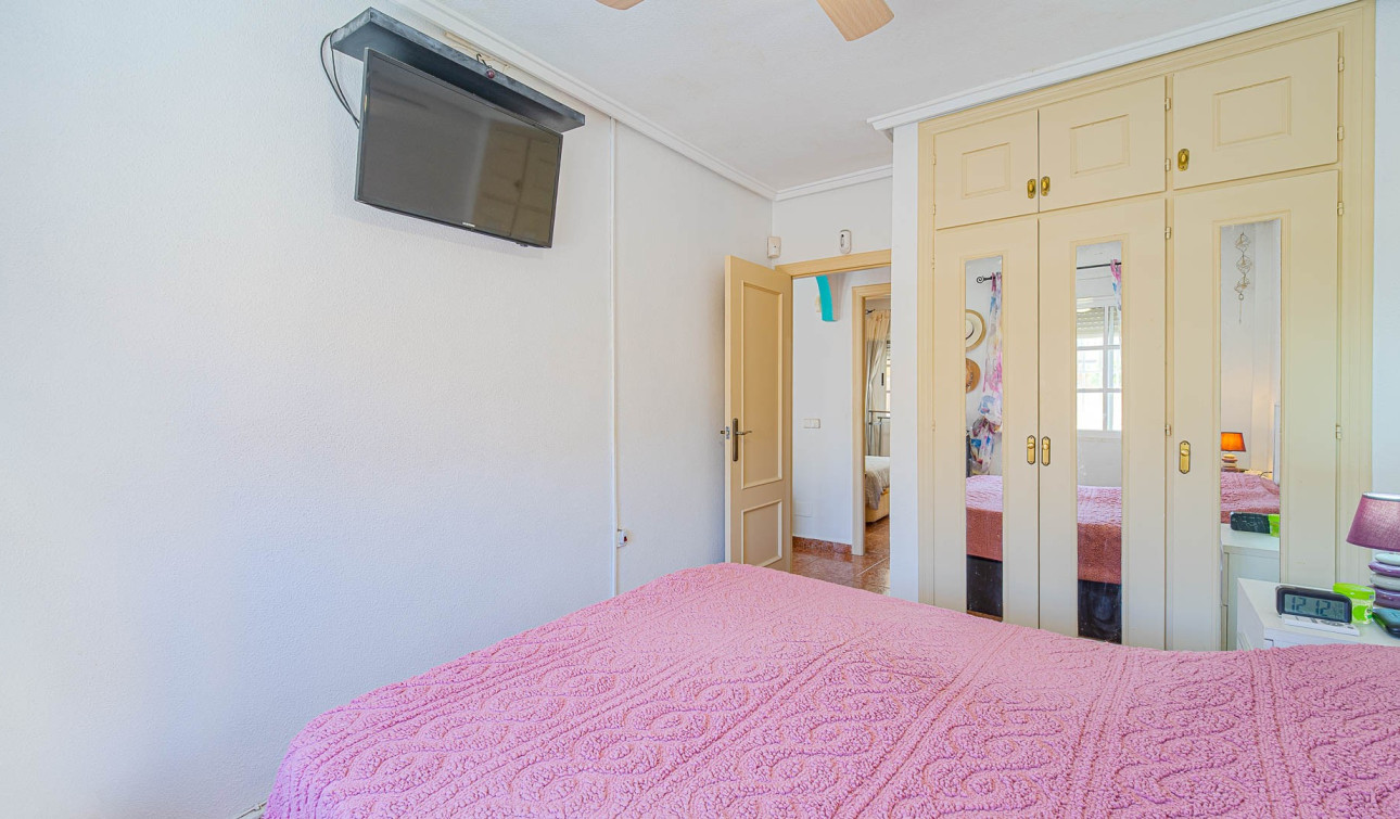 Resale - Detached Villa - Punta Prima