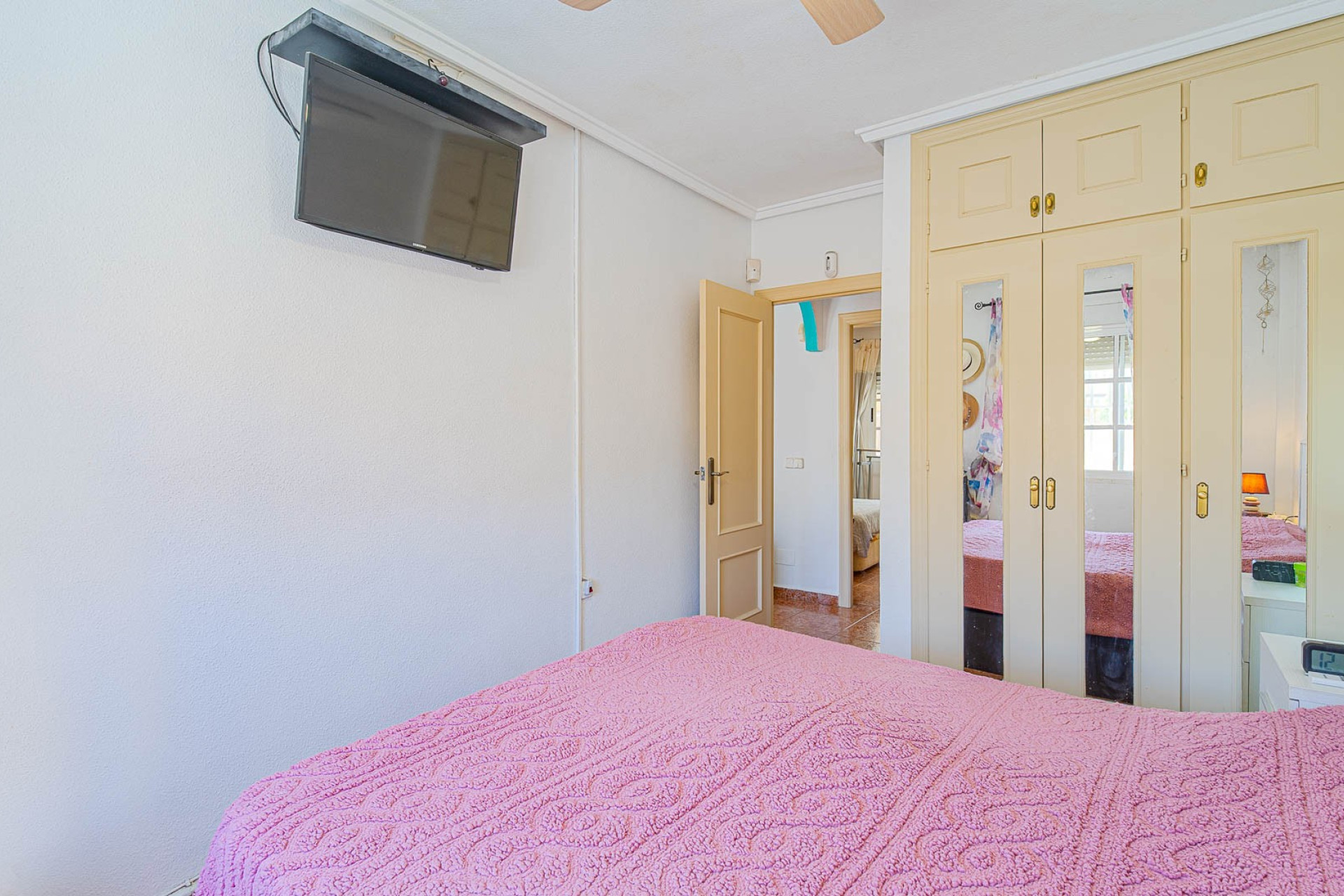 Resale - Detached Villa - Punta Prima