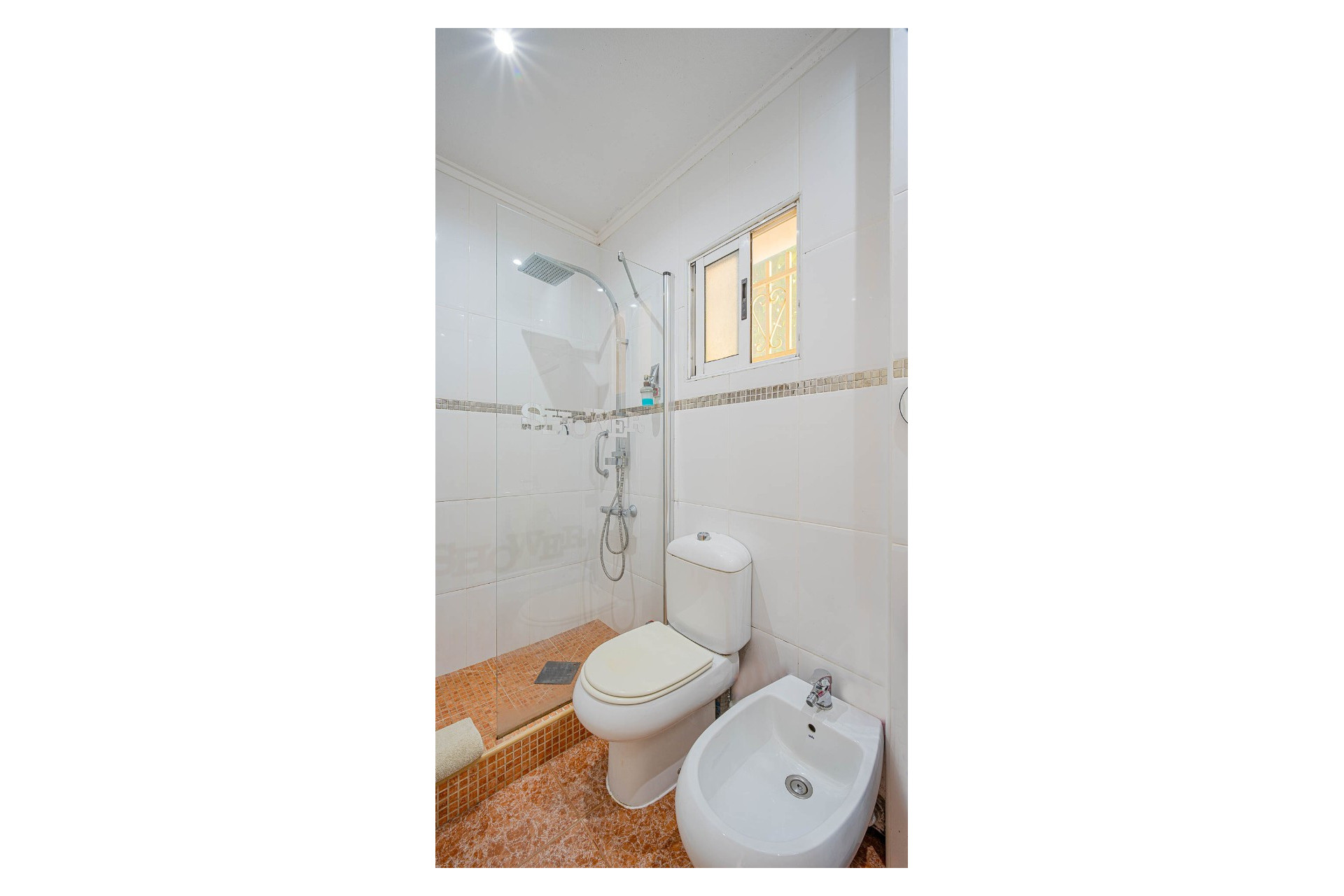 Resale - Detached Villa - Punta Prima