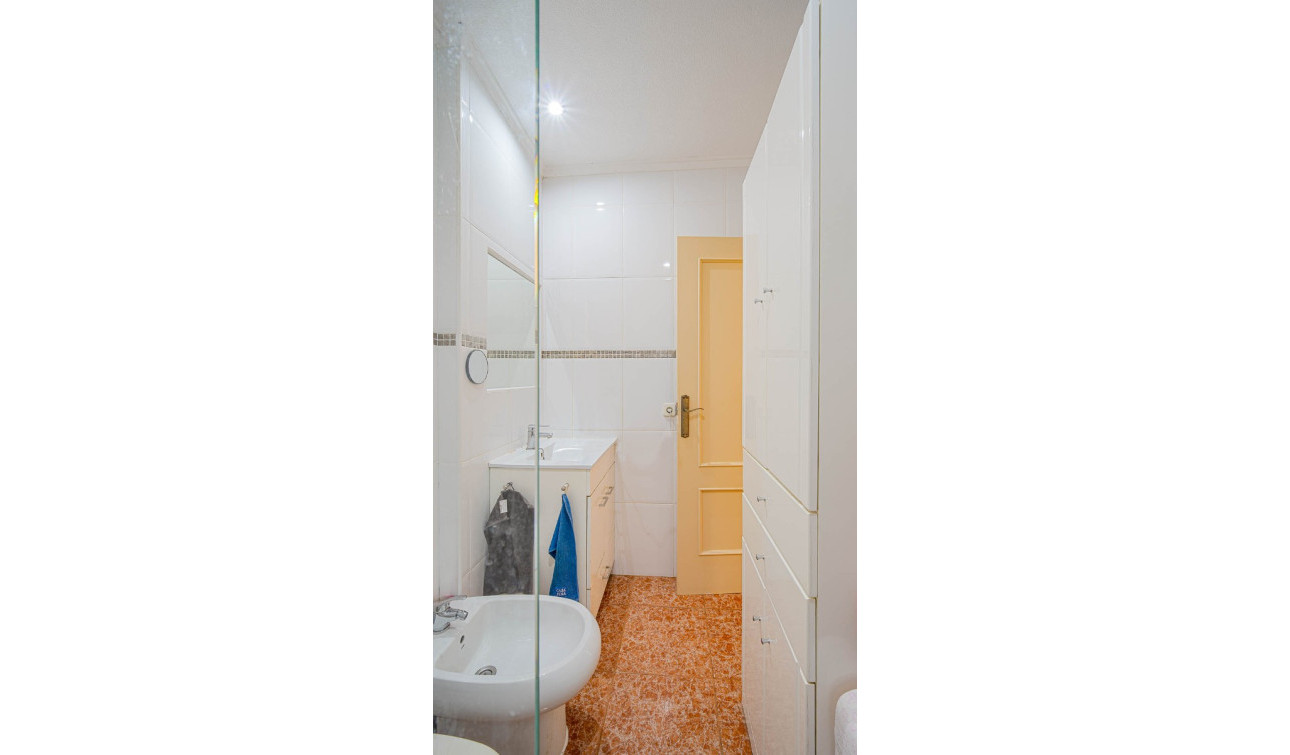 Resale - Detached Villa - Punta Prima