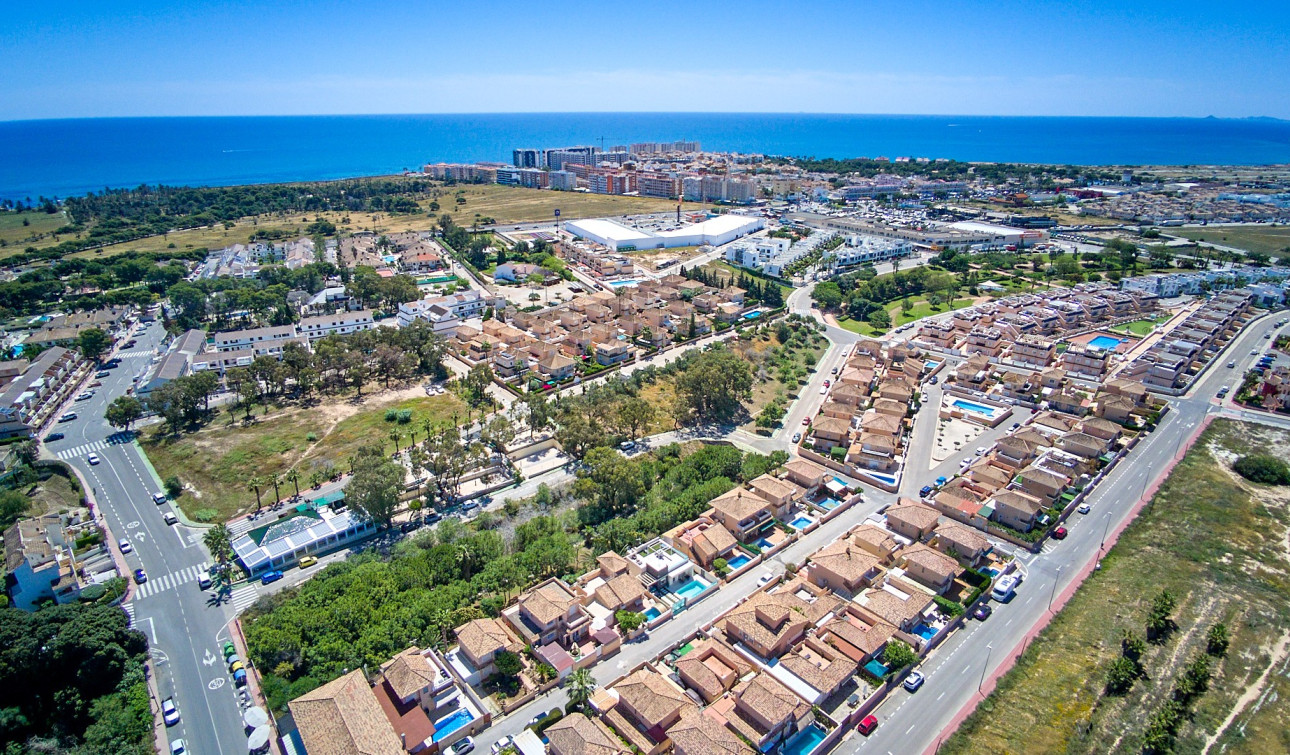 Resale - Detached Villa - Punta Prima