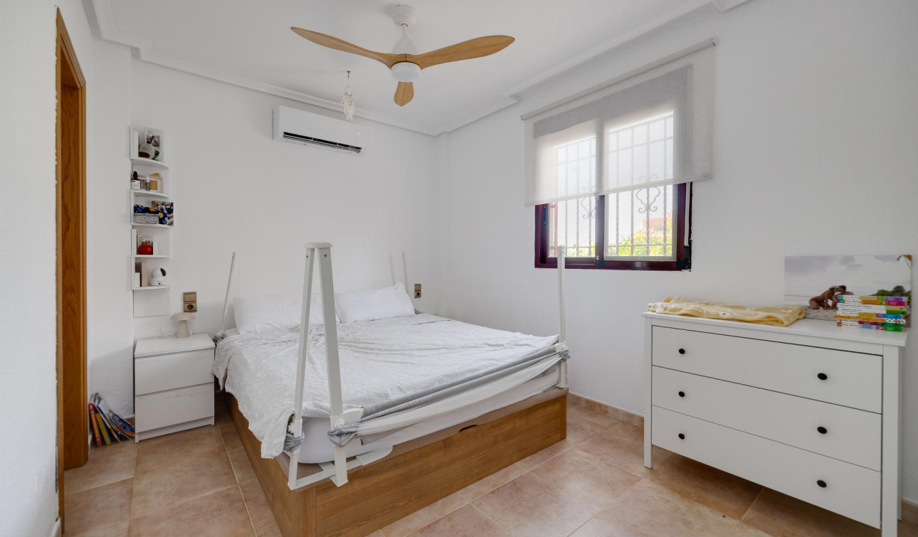 Resale - Detached Villa - San Fulgencio - La Marina