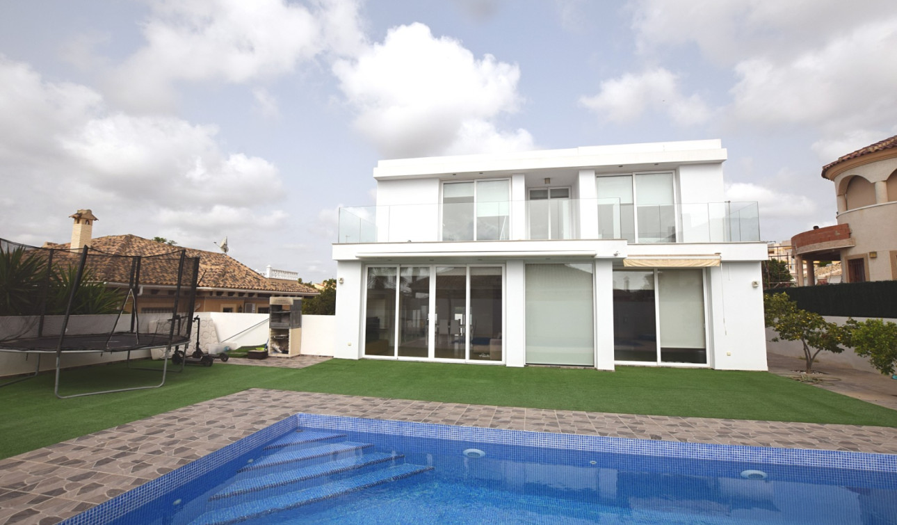 Resale - Detached Villa - San Fulgencio - La Marina