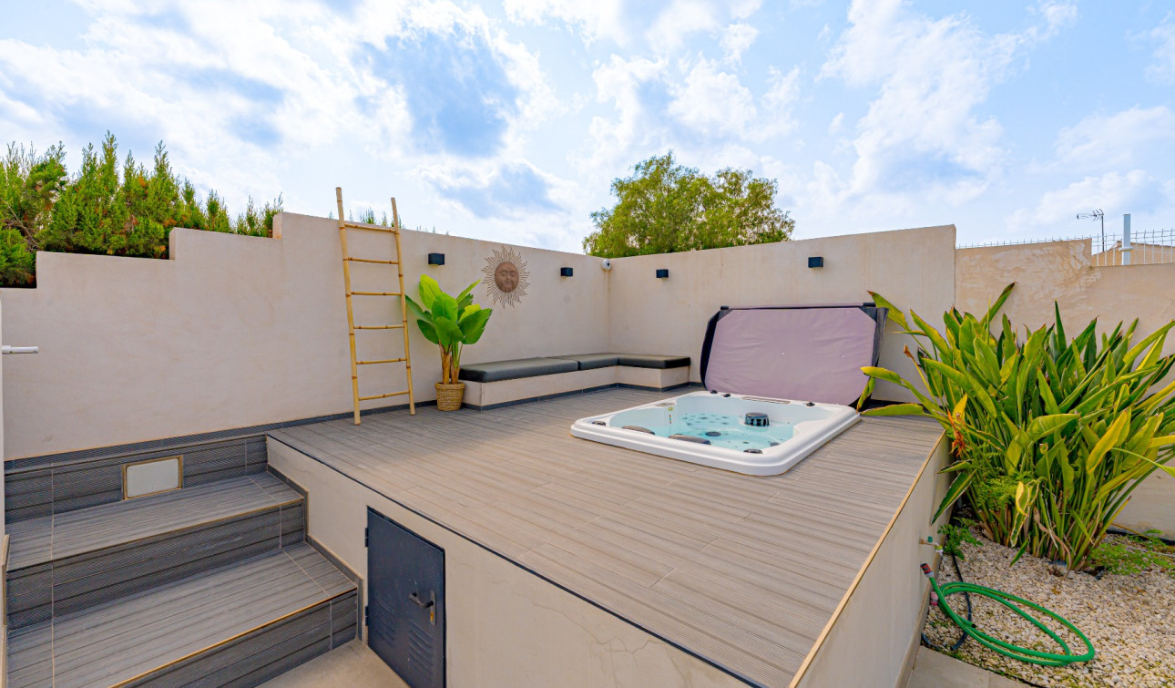 Resale - Detached Villa - San Fulgencio