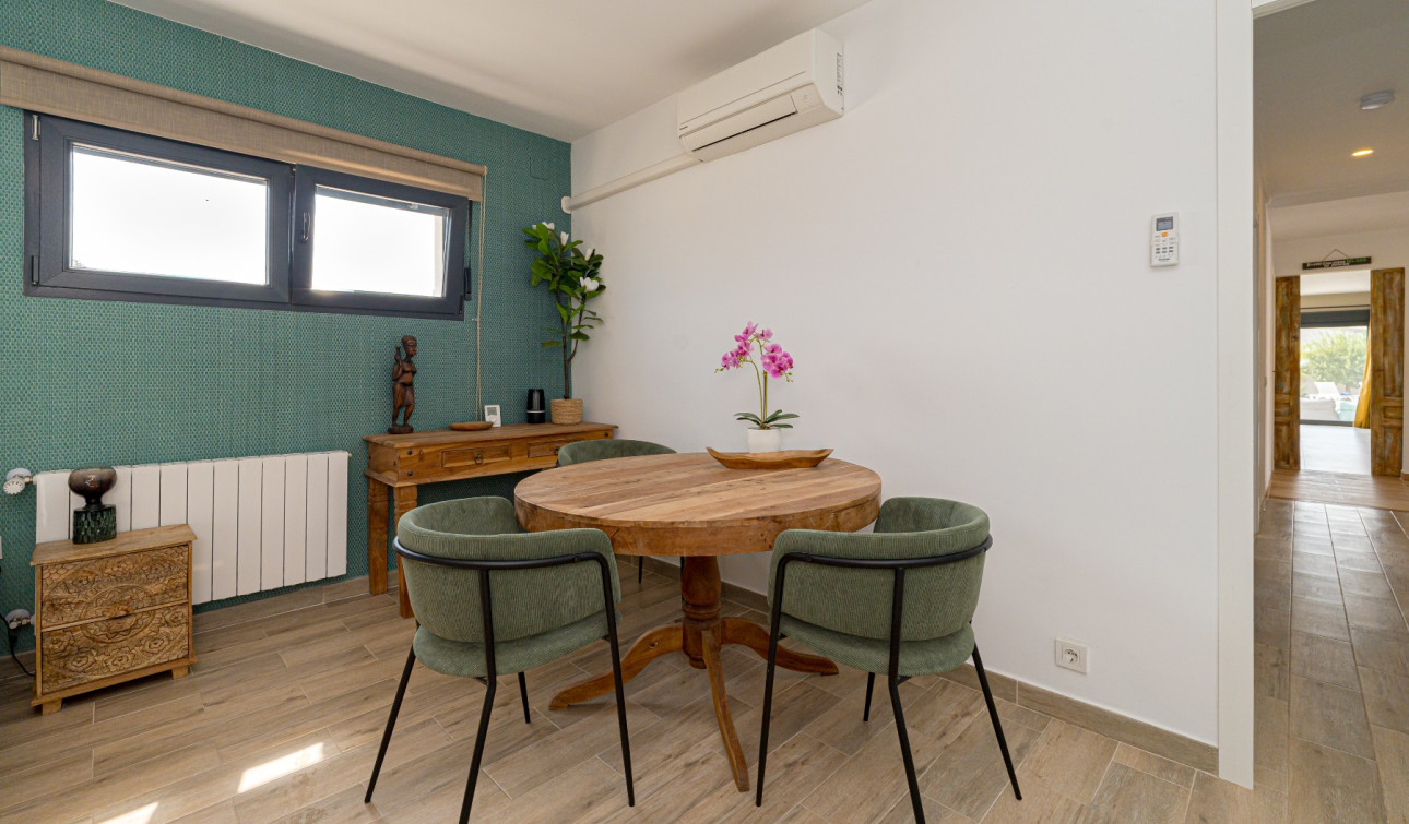 Resale - Detached Villa - San Fulgencio