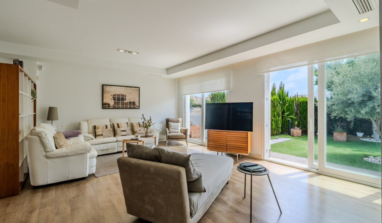 Resale - Detached Villa - San Fulgencio