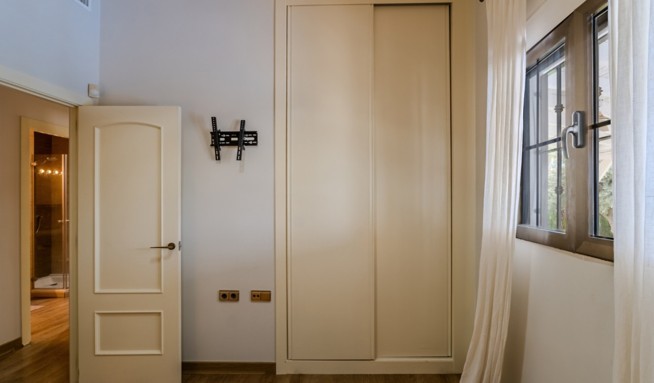 Resale - Detached Villa - San Fulgencio