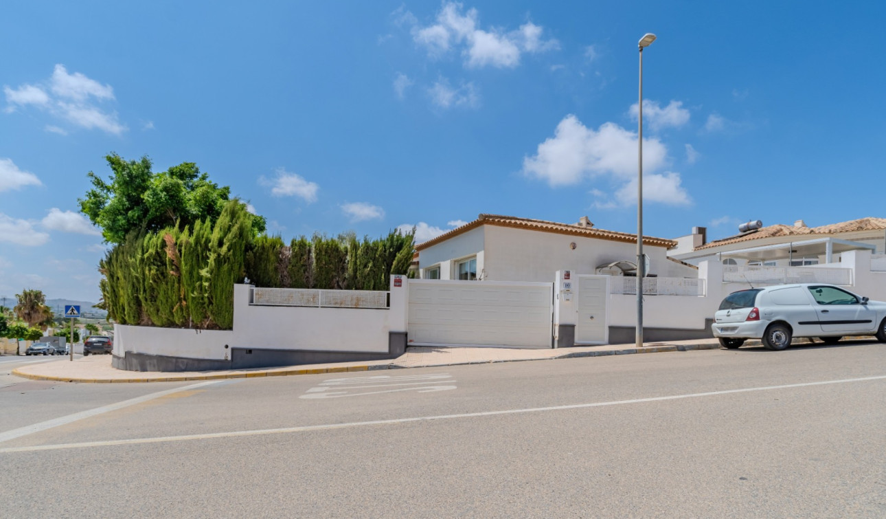Resale - Detached Villa - San Fulgencio