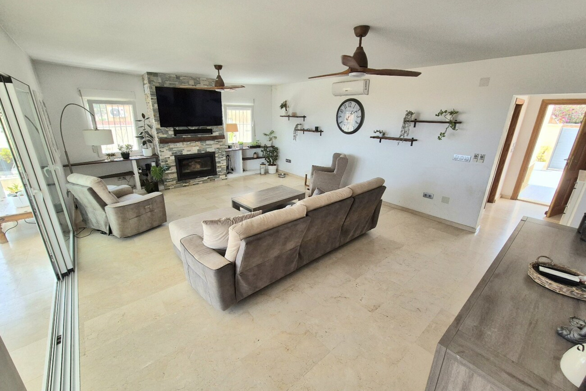 Resale - Detached Villa - San Miguel de Salinas - Ciudad De Las Comunicaciones