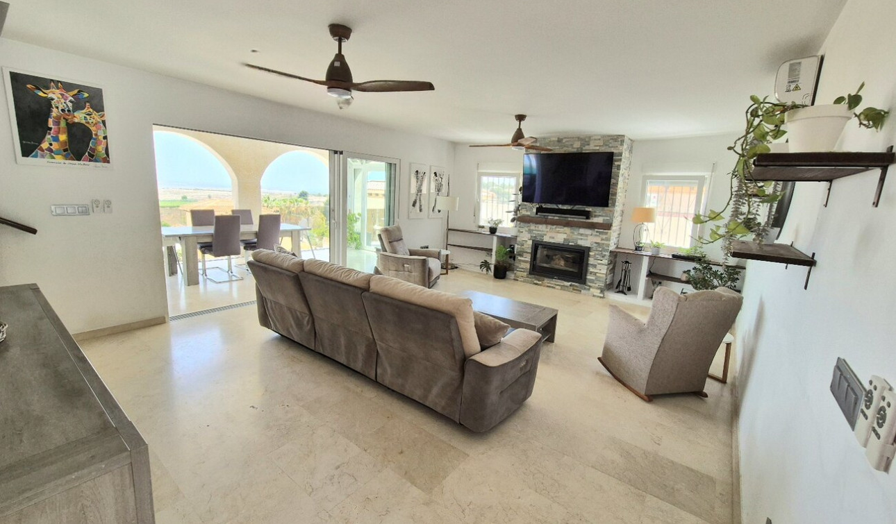 Resale - Detached Villa - San Miguel de Salinas - Ciudad De Las Comunicaciones