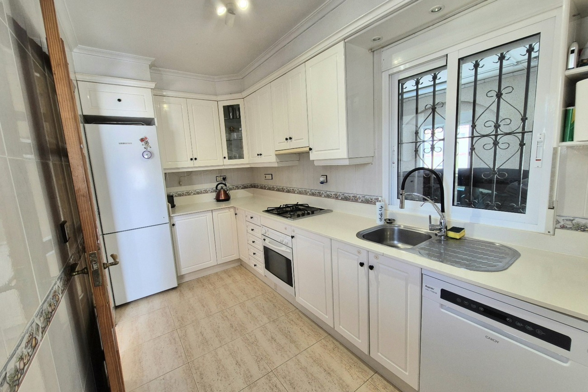 Resale - Detached Villa - San Miguel de Salinas - Ciudad De Las Comunicaciones