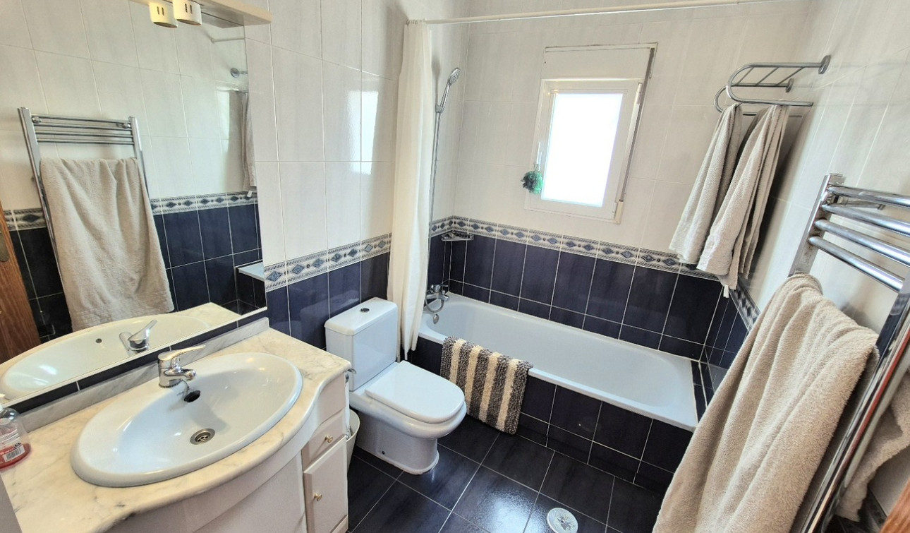 Resale - Detached Villa - San Miguel de Salinas - Ciudad De Las Comunicaciones