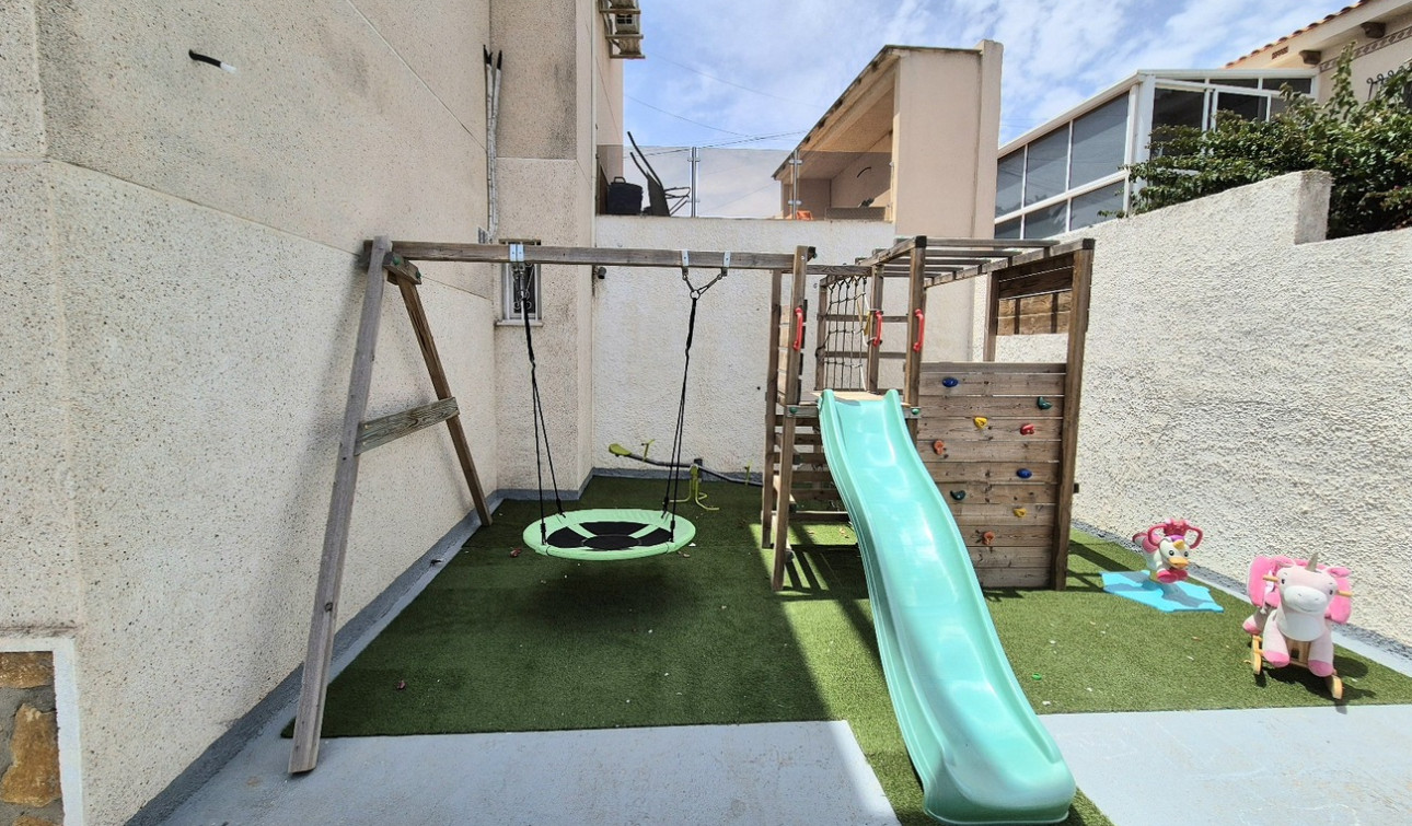 Resale - Detached Villa - San Miguel de Salinas - Ciudad De Las Comunicaciones