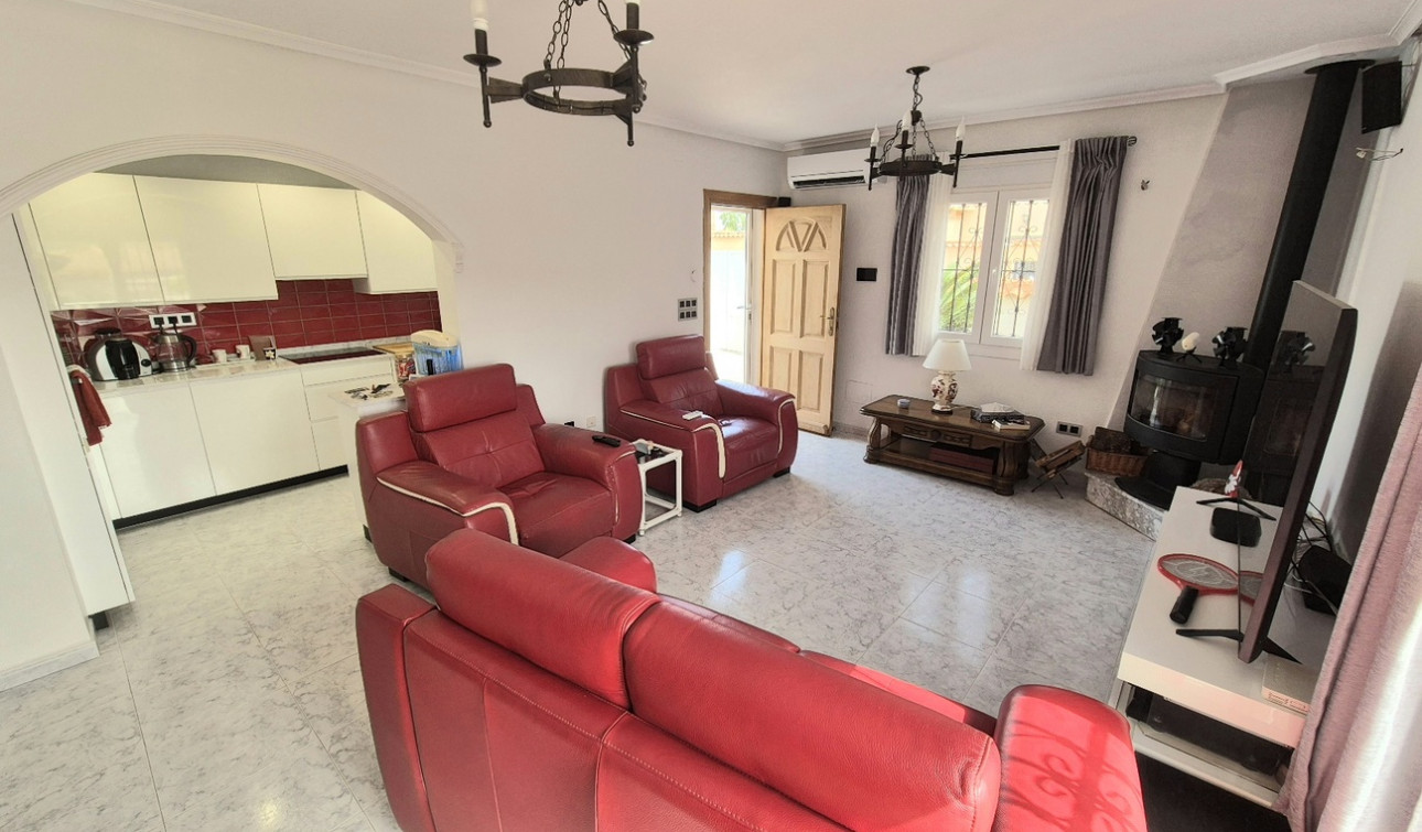 Resale - Detached Villa - San Miguel de Salinas - Ciudad De Las Comunicaciones