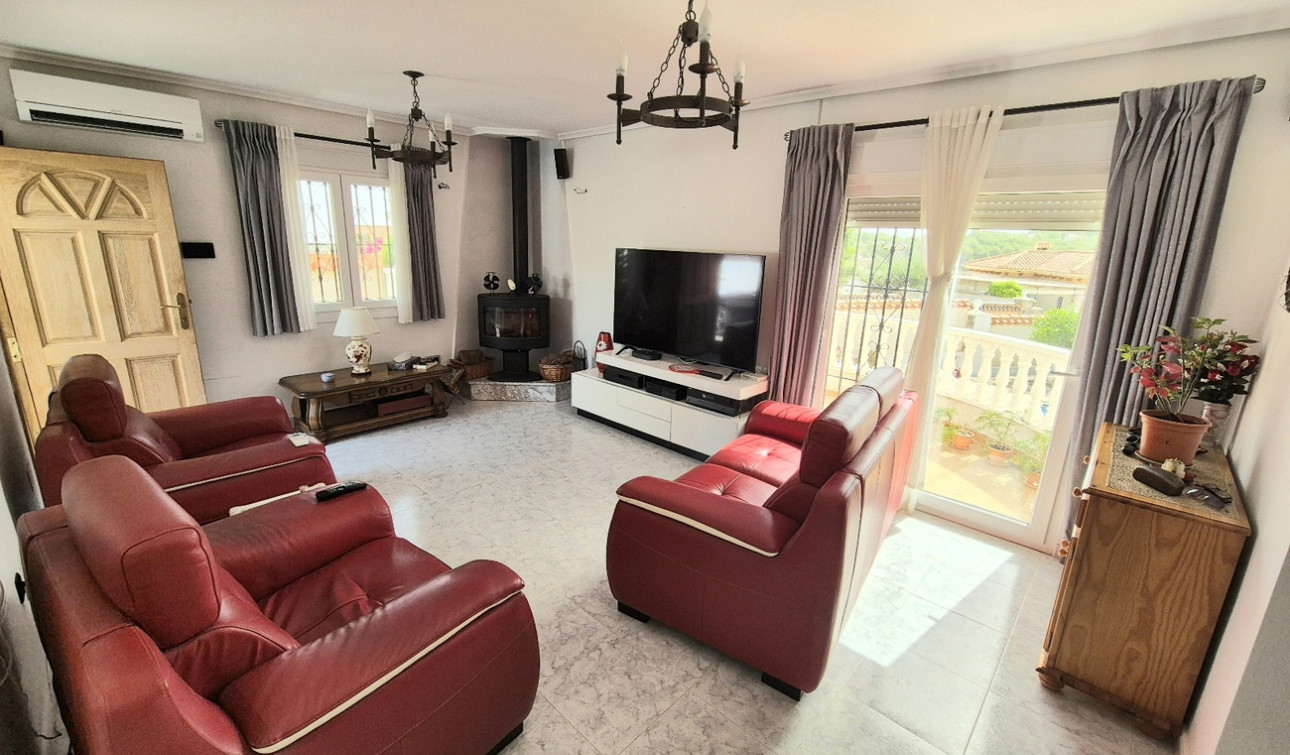 Resale - Detached Villa - San Miguel de Salinas - Ciudad De Las Comunicaciones