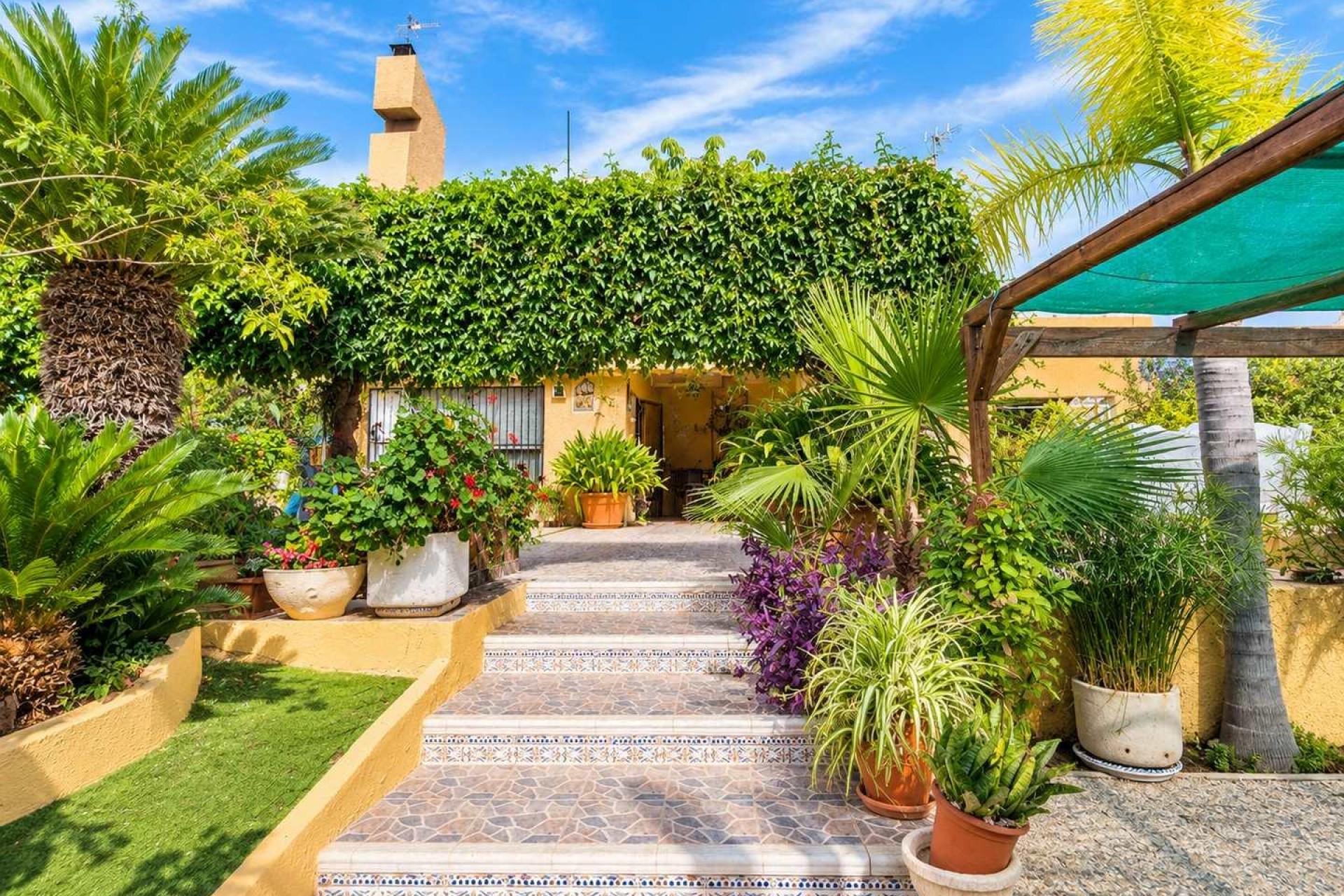 Resale - Detached Villa - San Miguel de Salinas - Ciudad De Las Comunicaciones