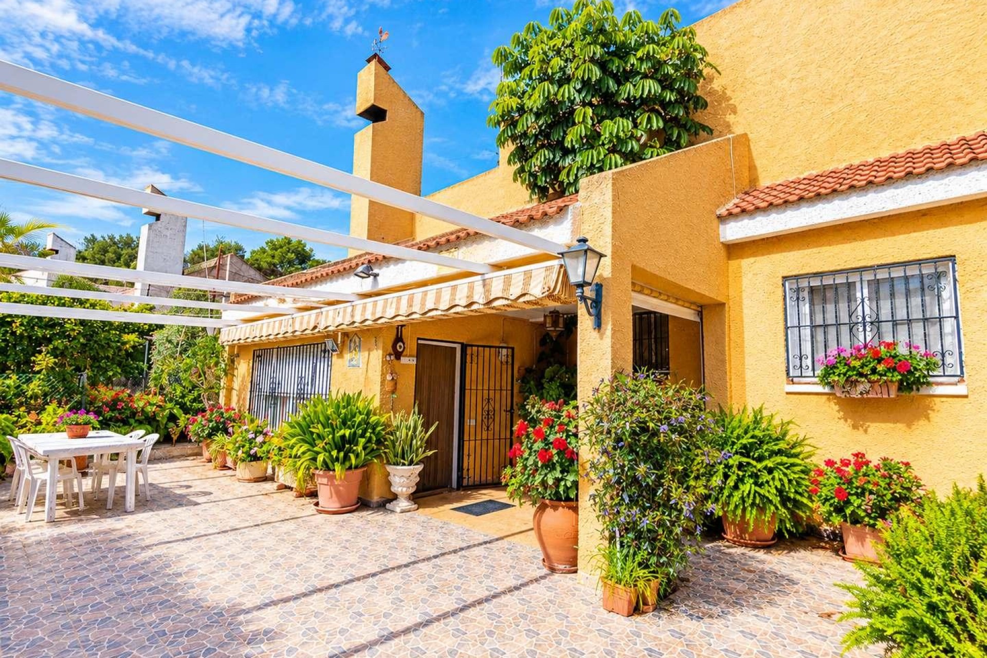 Resale - Detached Villa - San Miguel de Salinas - Ciudad De Las Comunicaciones