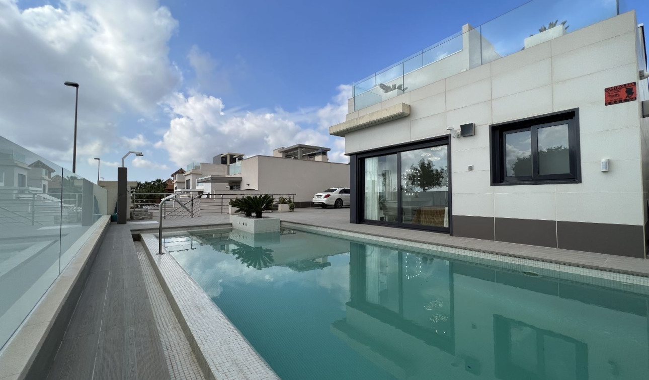 Resale - Detached Villa - San Miguel de Salinas - Costa Blanca