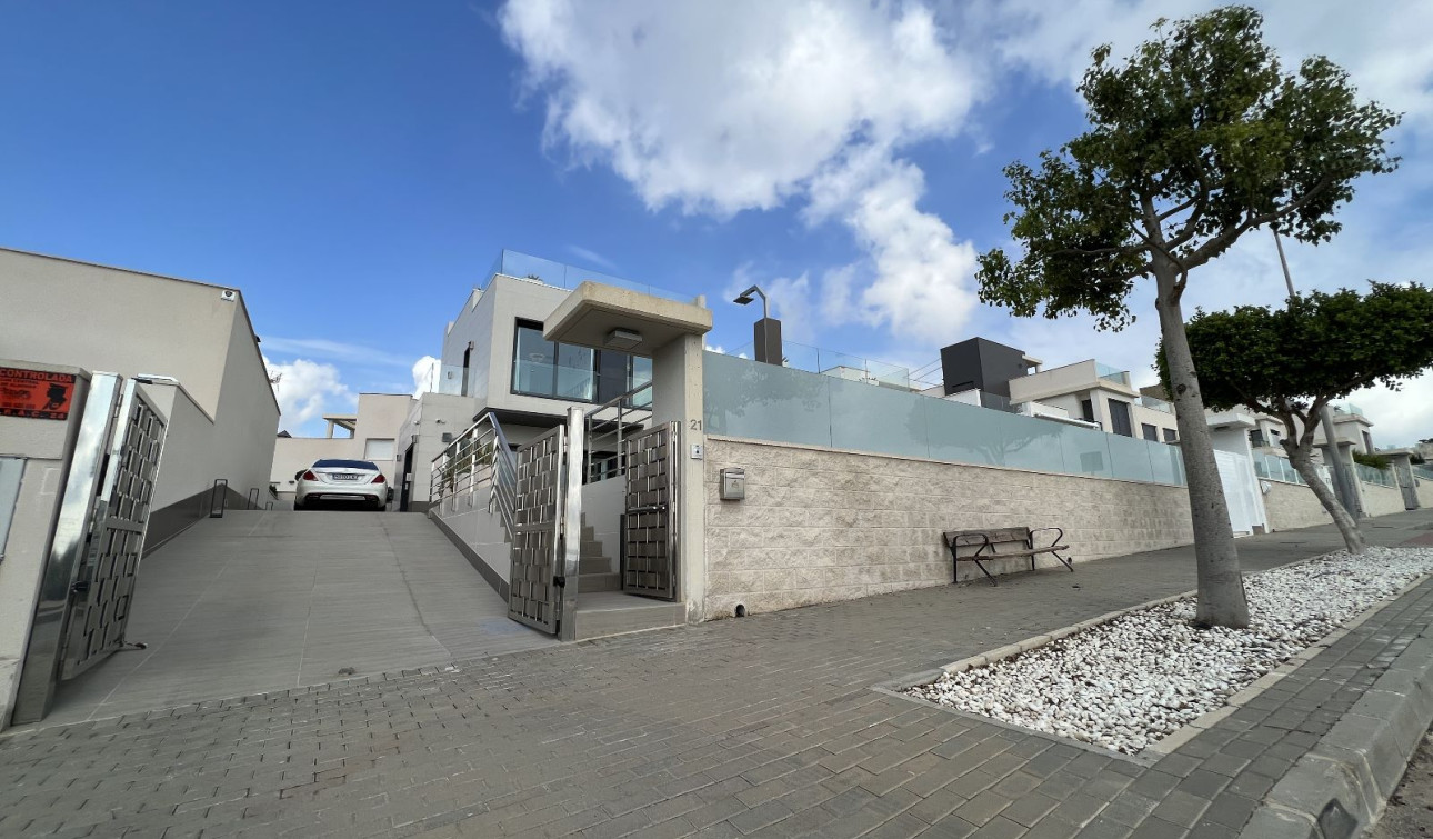 Resale - Detached Villa - San Miguel de Salinas - Costa Blanca