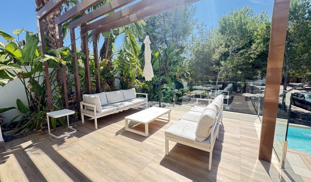 Resale - Detached Villa - San Miguel de Salinas - Las Colinas Golf