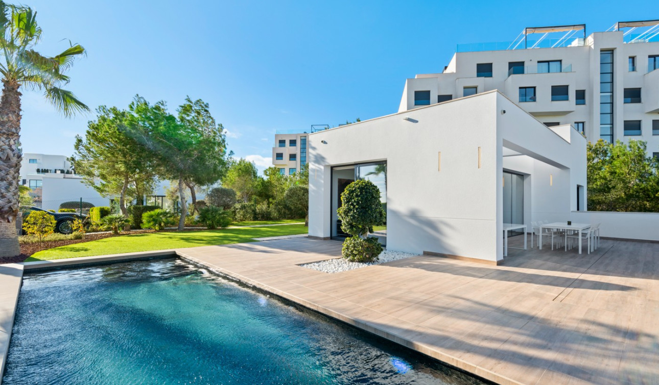 Resale - Detached Villa - San Miguel de Salinas - Las Colinas golf