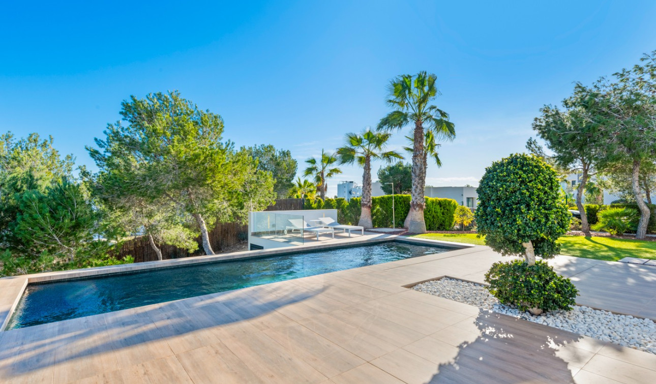 Resale - Detached Villa - San Miguel de Salinas - Las Colinas golf