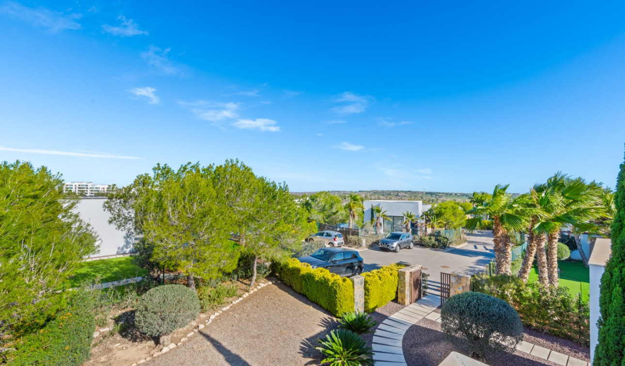 Resale - Detached Villa - San Miguel de Salinas - Las Colinas golf