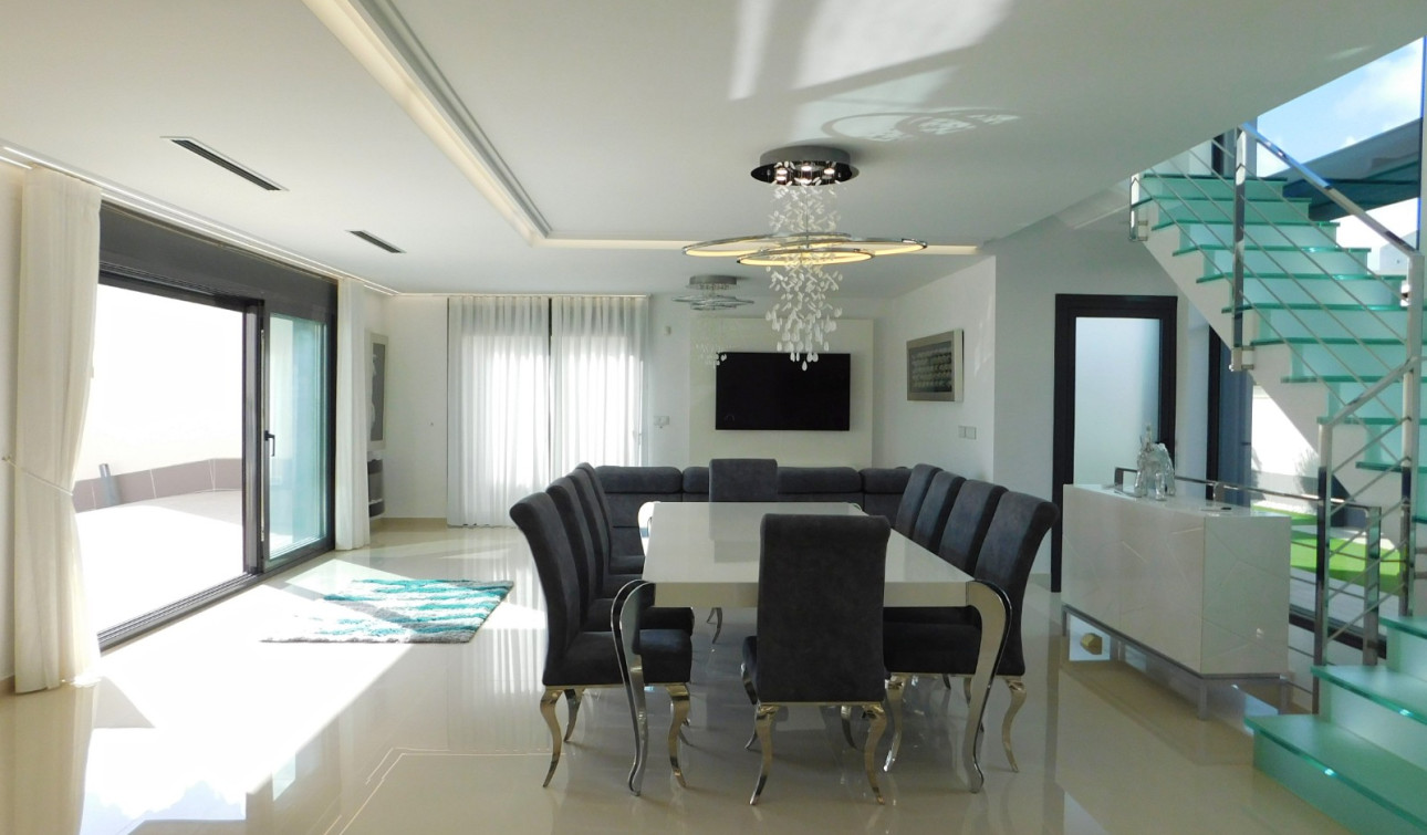 Resale - Detached Villa - San Miguel de Salinas