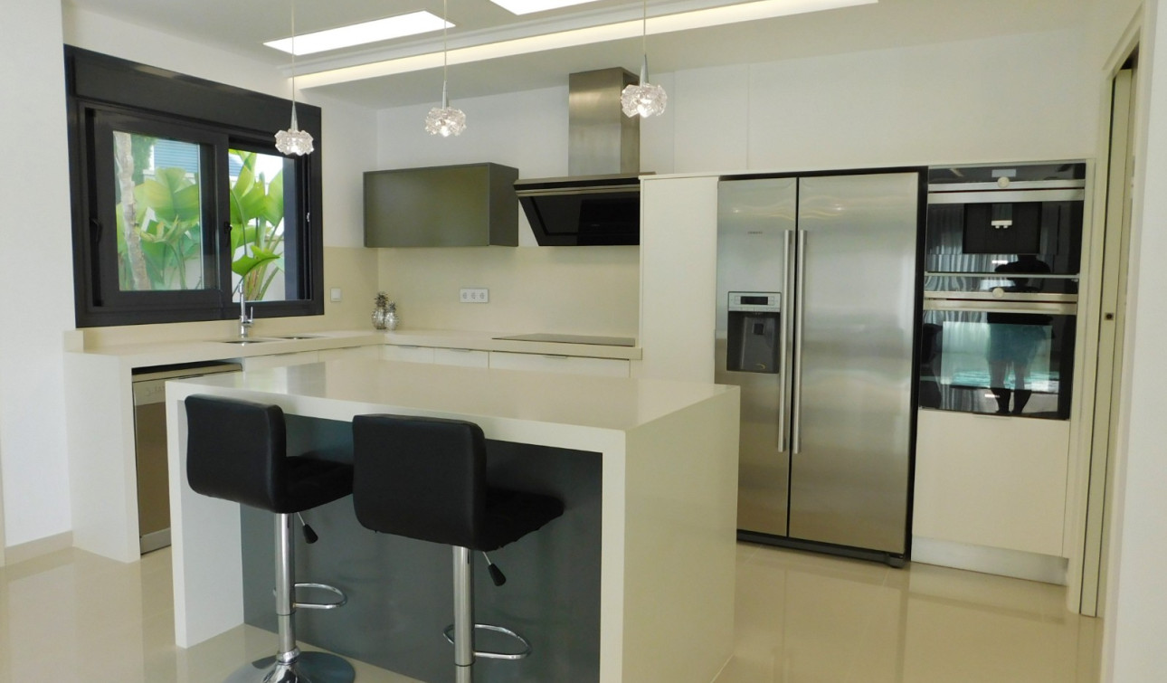 Resale - Detached Villa - San Miguel de Salinas