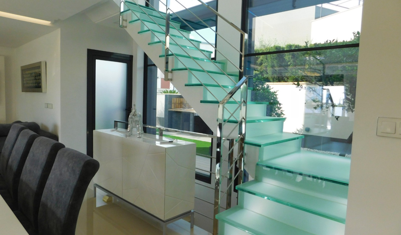 Resale - Detached Villa - San Miguel de Salinas