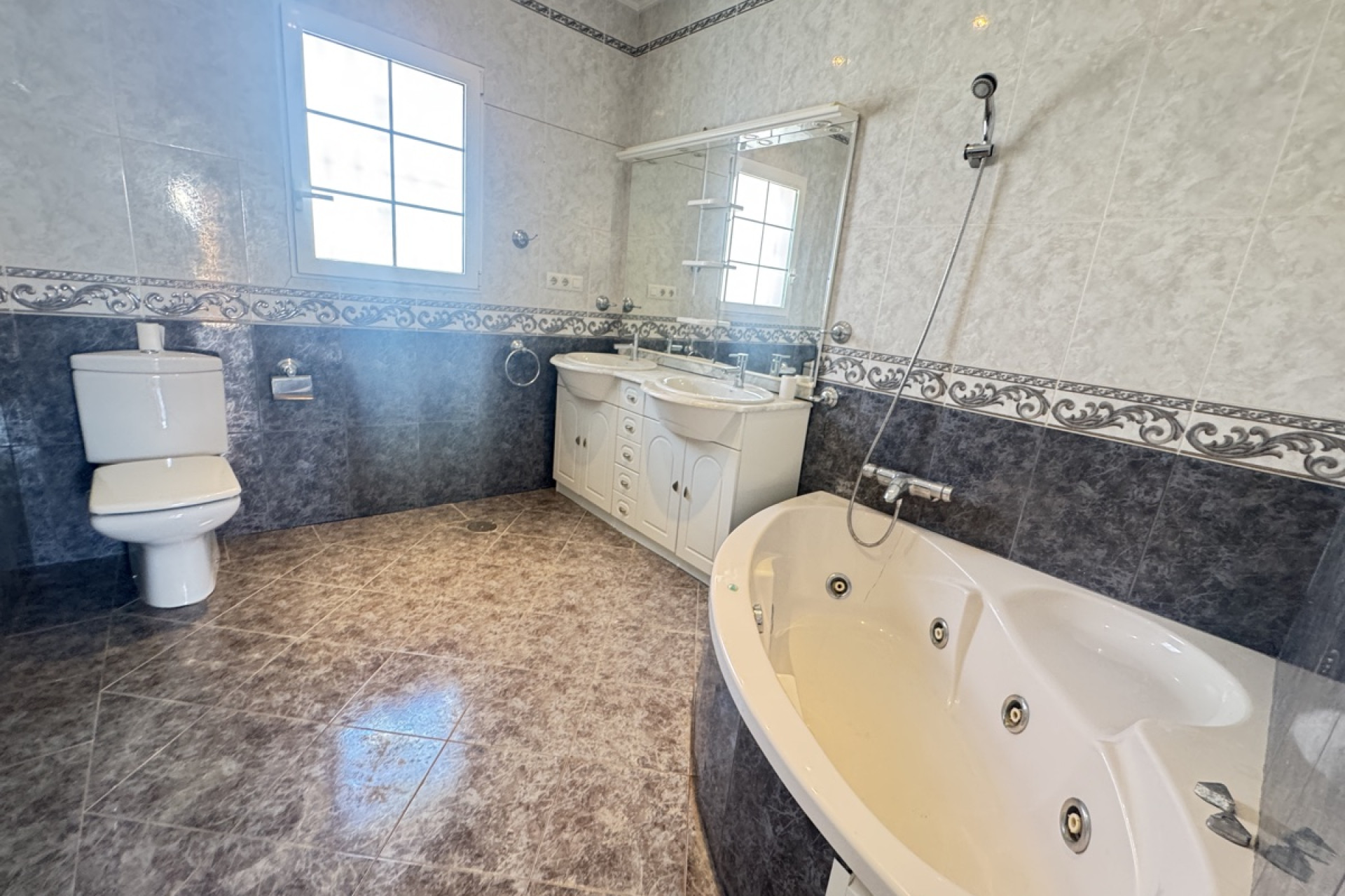 Resale - Detached Villa - San Miguel de Salinas