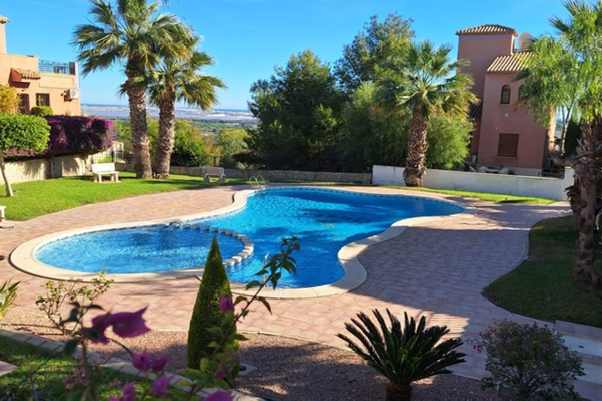 Resale - Detached Villa - San Miguel de Salinas