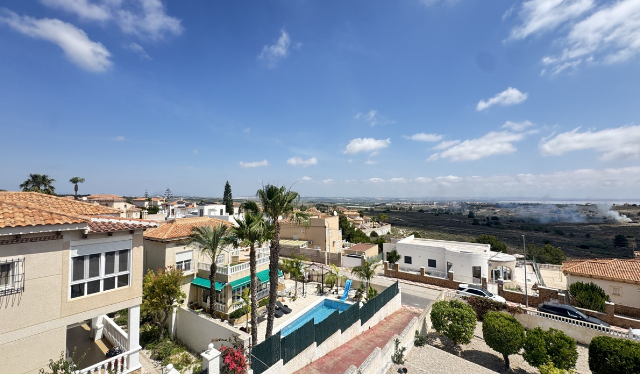 Resale - Detached Villa - San Miguel de Salinas