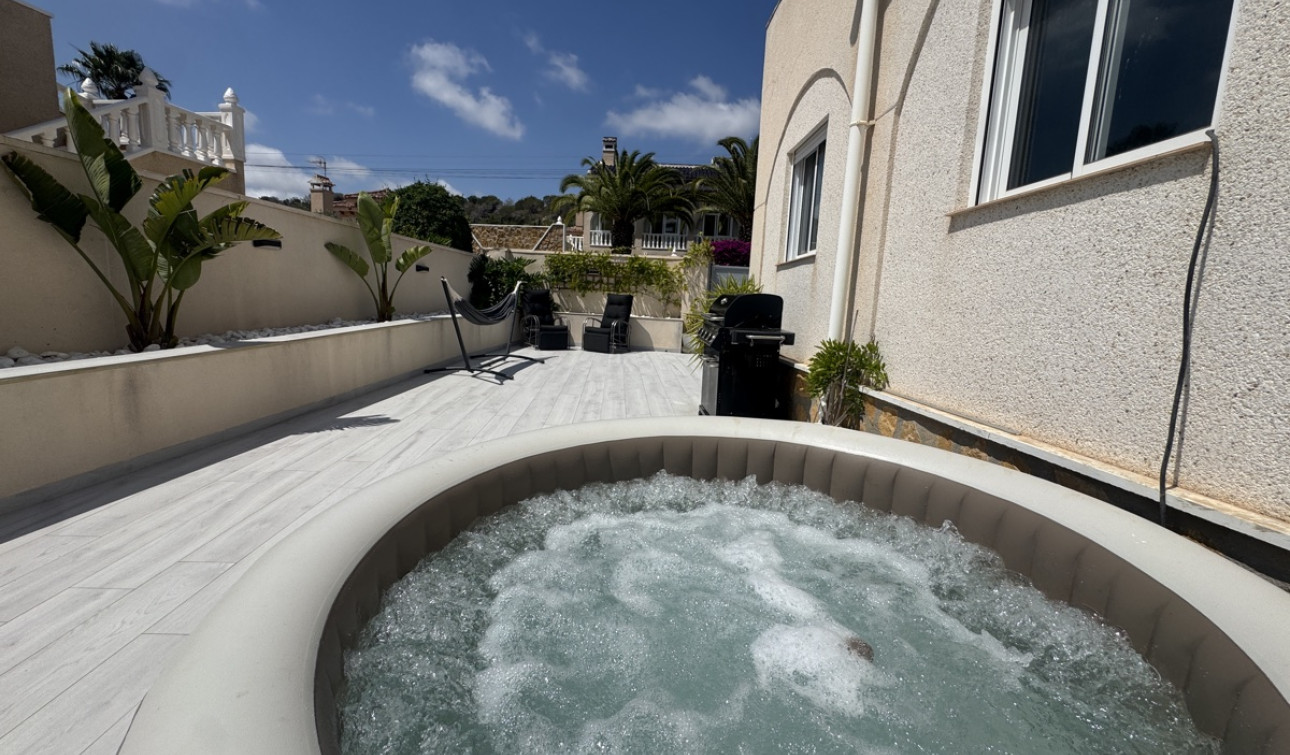 Resale - Detached Villa - San Miguel de Salinas