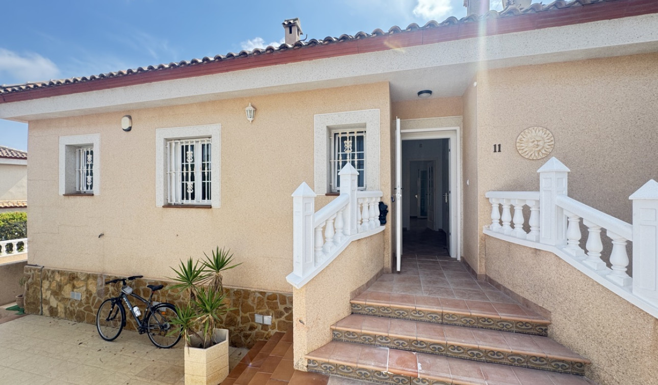 Resale - Detached Villa - San Miguel de Salinas