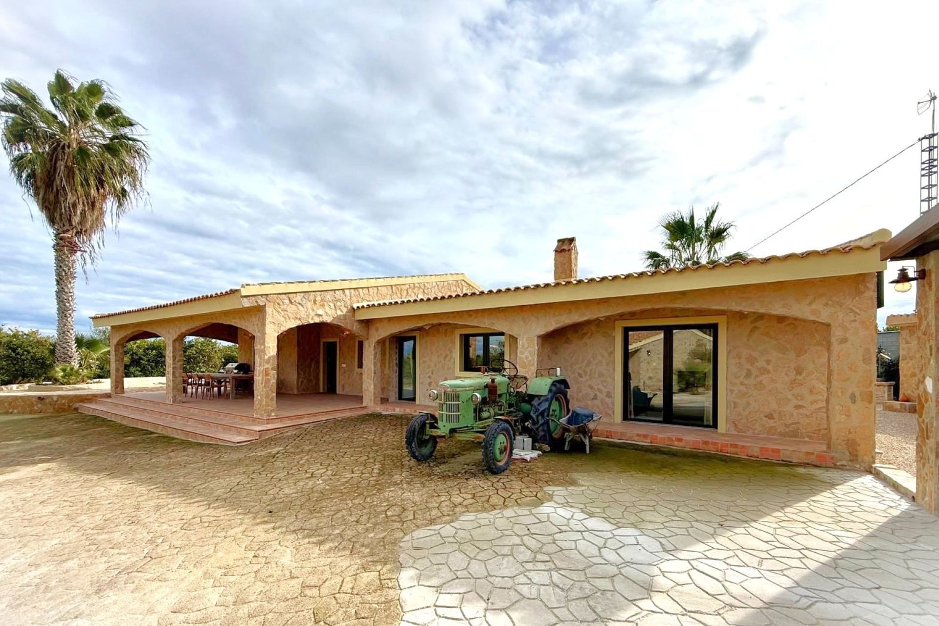 Resale - Detached Villa - San Miguel de Salinas