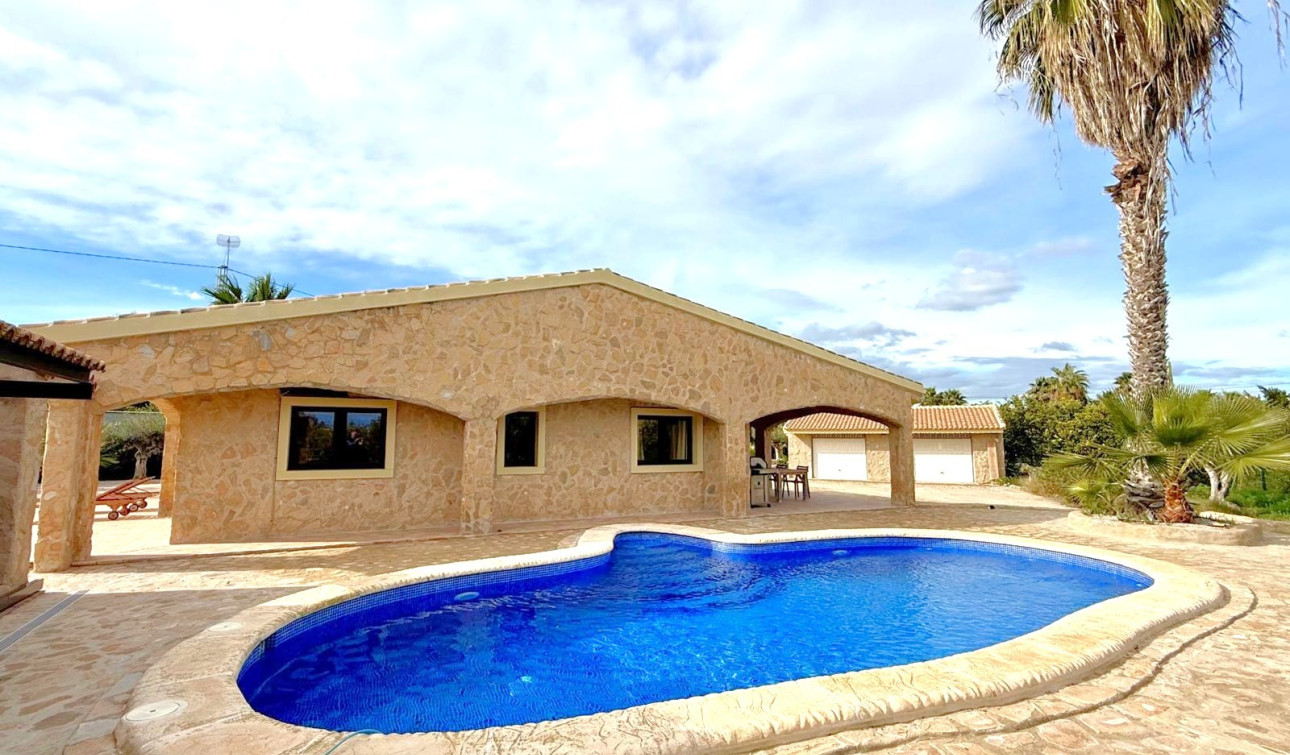 Resale - Detached Villa - San Miguel de Salinas