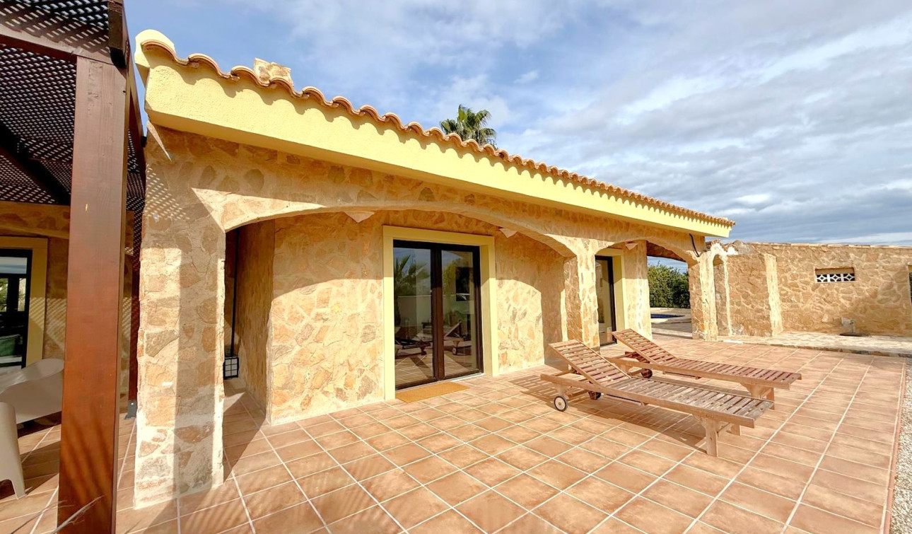 Resale - Detached Villa - San Miguel de Salinas