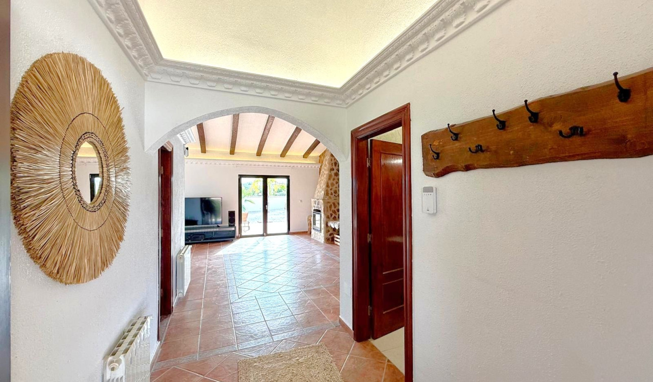 Resale - Detached Villa - San Miguel de Salinas