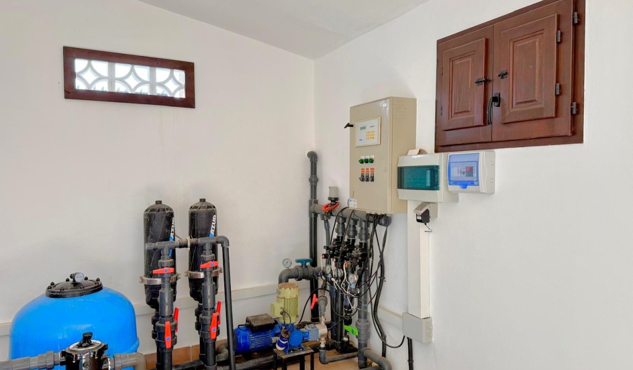 Resale - Detached Villa - San Miguel de Salinas