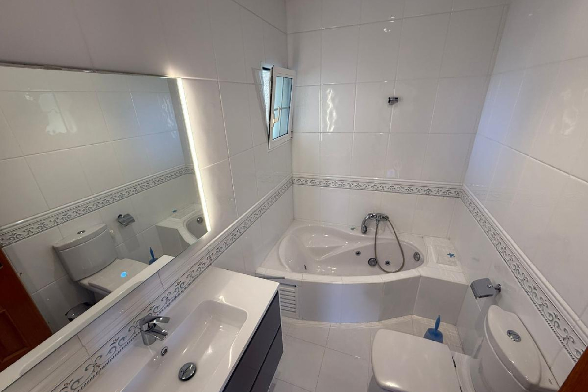 Resale - Detached Villa - San Miguel de Salinas