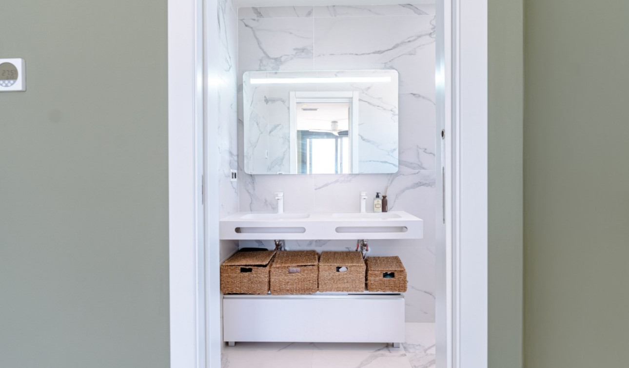 Resale - Detached Villa - San Miguel de Salinas