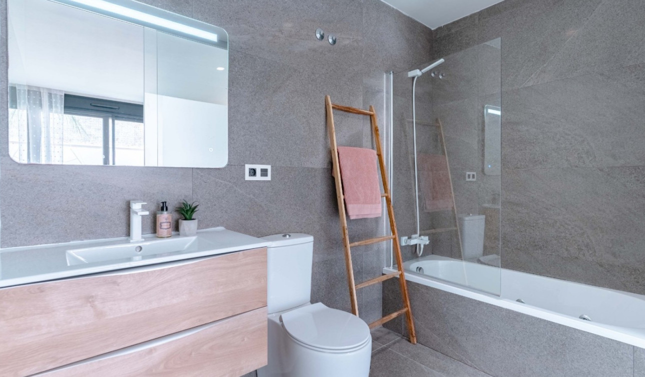 Resale - Detached Villa - San Miguel de Salinas