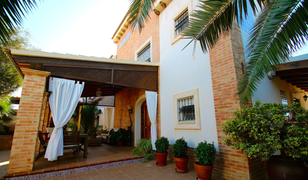 Resale - Detached Villa - Torrevieja - Aguas Nuevas II