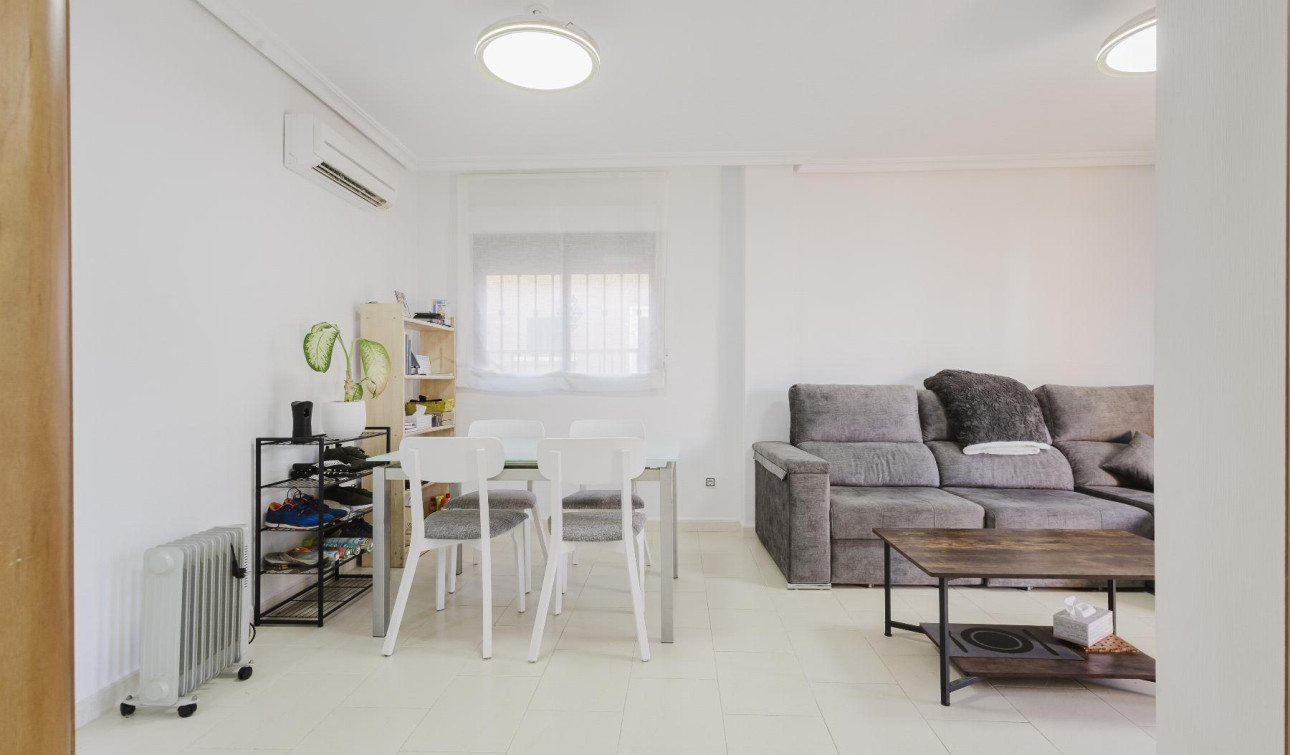 Resale - Detached Villa - Torrevieja - Aguas Nuevas