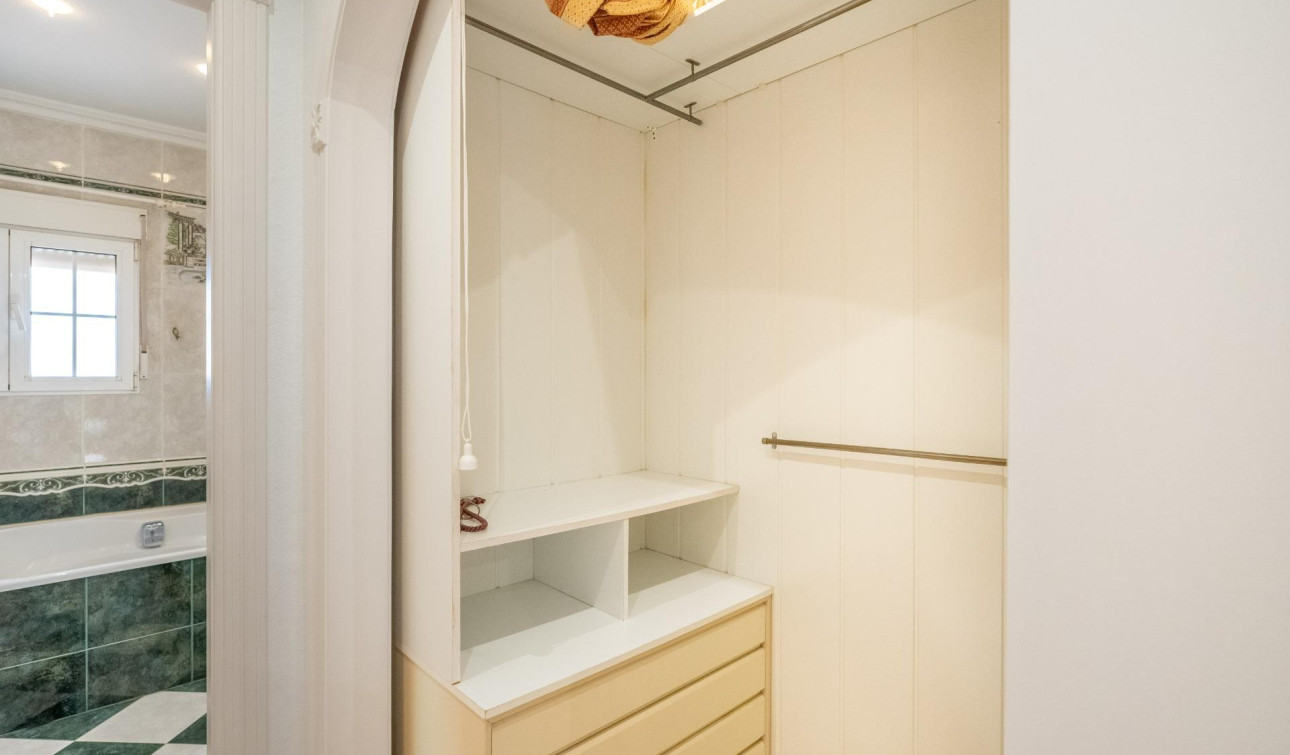 Resale - Detached Villa - Torrevieja - El chaparral