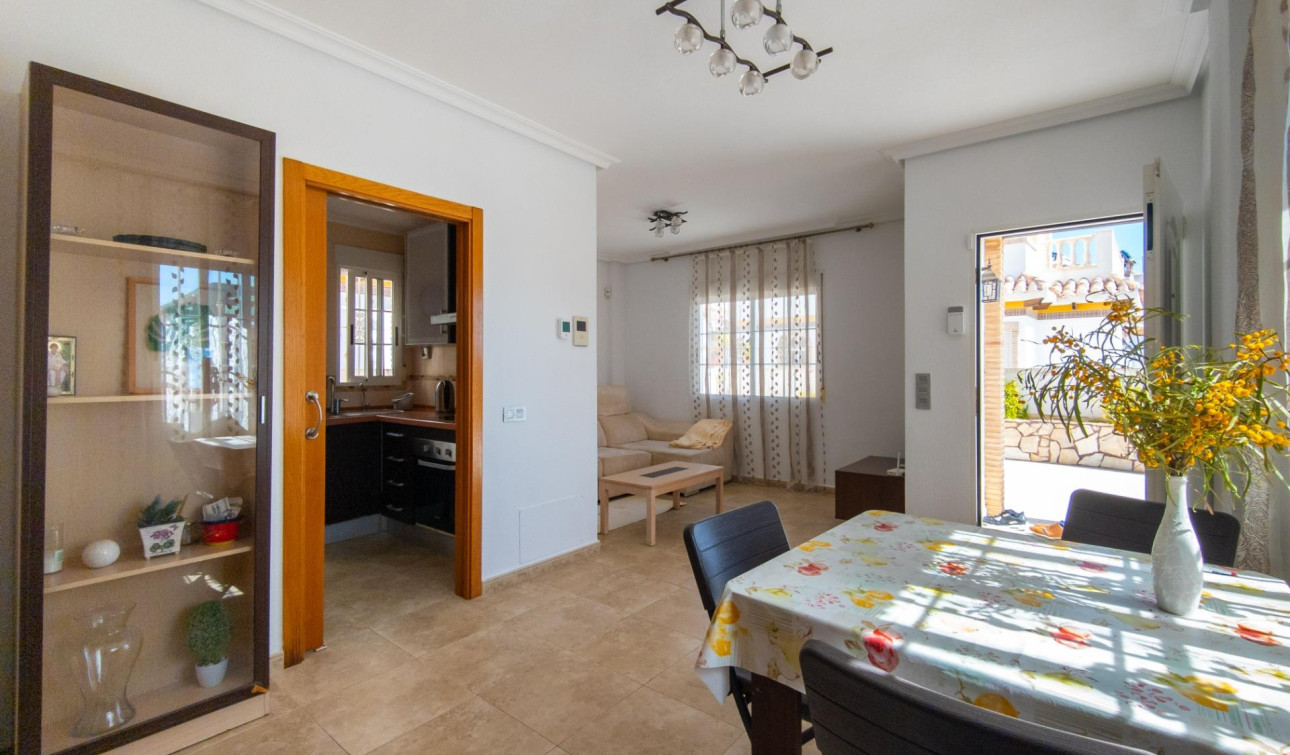 Resale - Detached Villa - Torrevieja - La Mata