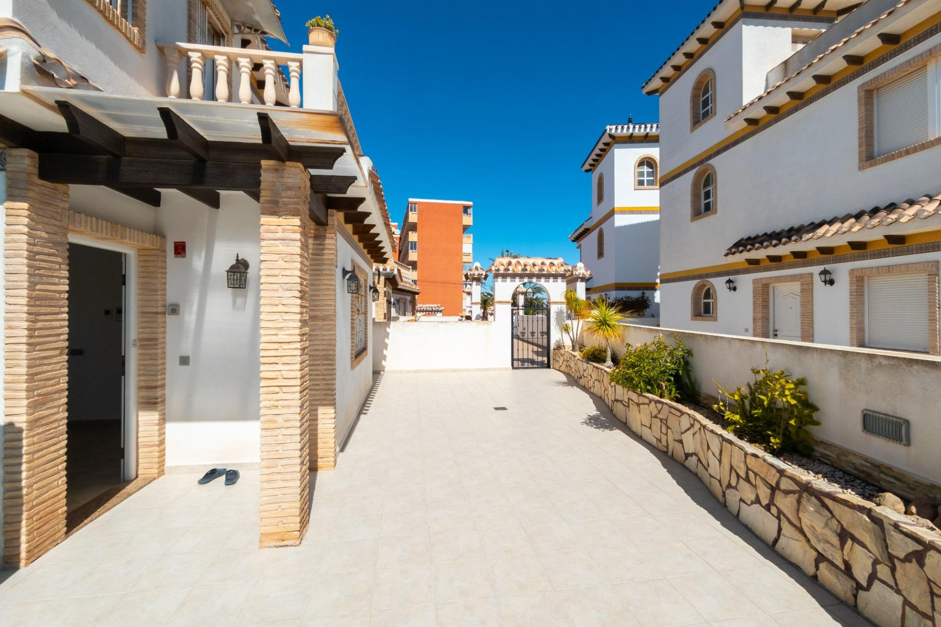 Resale - Detached Villa - Torrevieja - La Mata