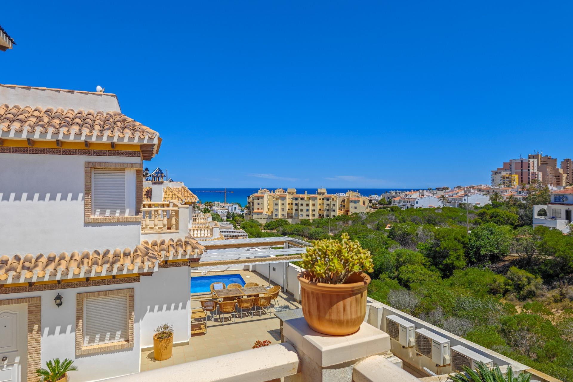 Resale - Detached Villa - Torrevieja - La Mata