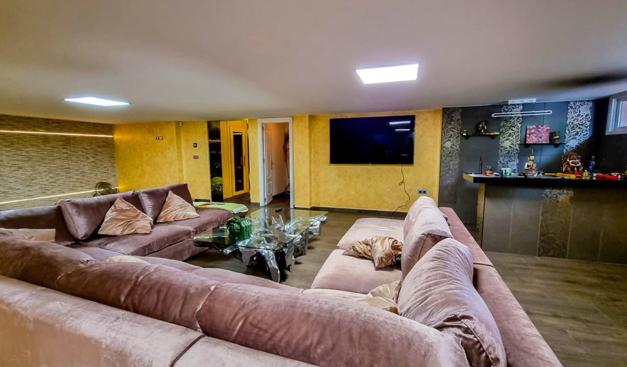 Resale - Detached Villa - Torrevieja - La Mata